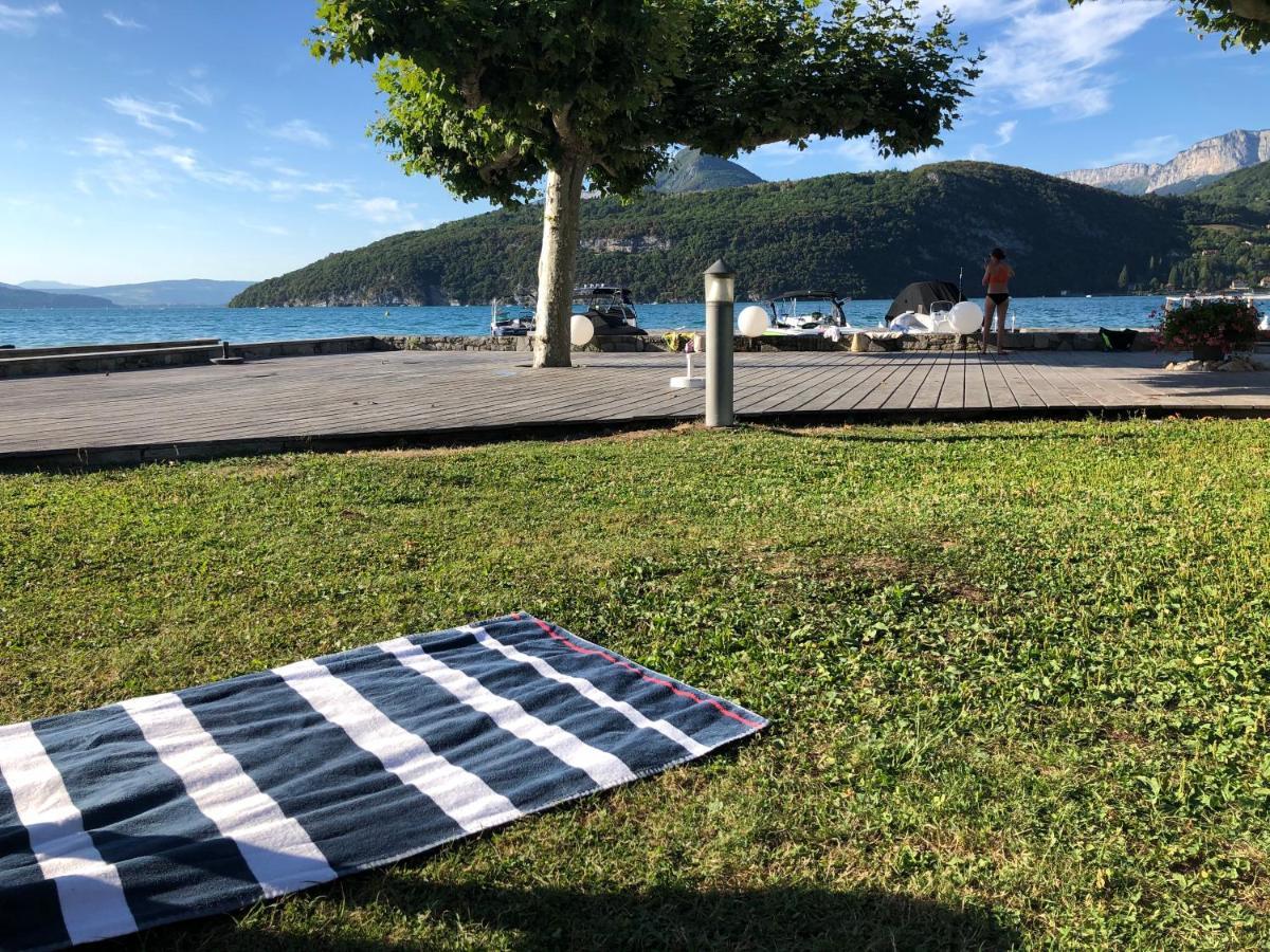 Studio Les Pieds Dans L'Eau Au Bord Du Lac D'Annecy Duingt Exterior foto