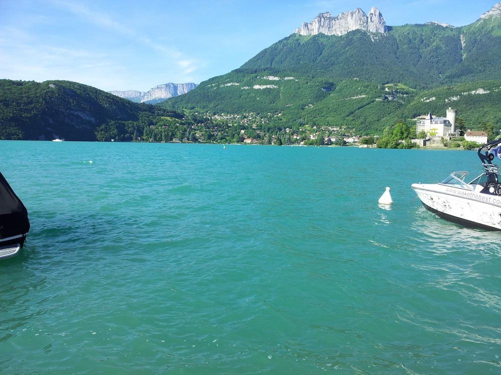 Studio Les Pieds Dans L'Eau Au Bord Du Lac D'Annecy Duingt Exterior foto